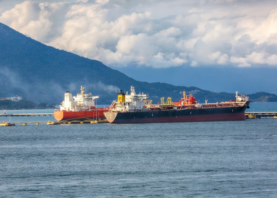 Selection of electric heating tape for ship heating