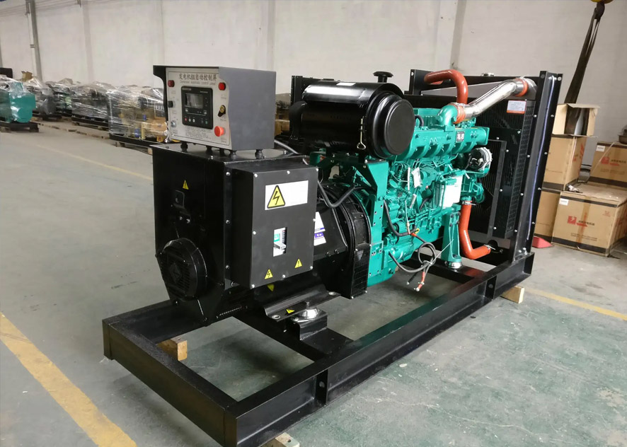 Application of electric heat tracing in generators