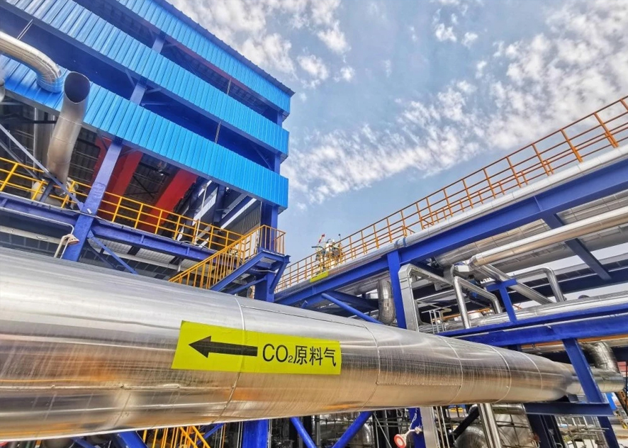 Installation and maintenance of self-limiting temperature electric heating tape in fertilizer pipelines