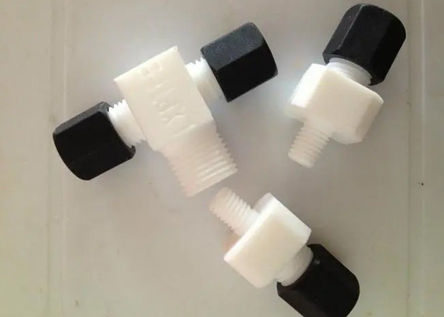 Selection factors of fluoroplastic electric heating tape