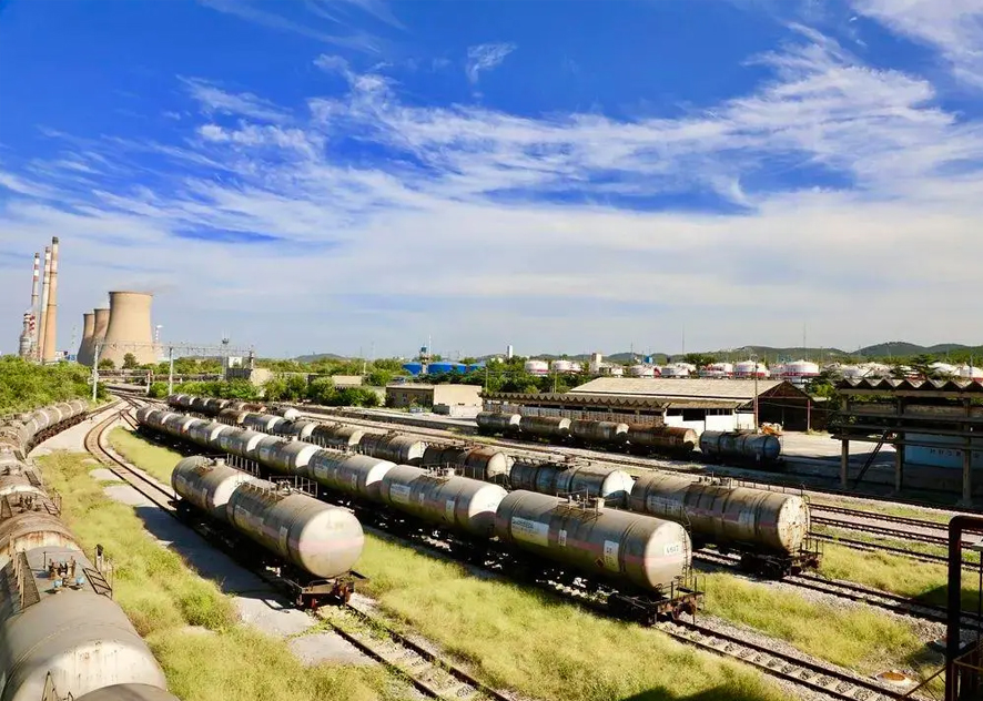 Application of electric heating cable in petrochemical storage and transportation plant