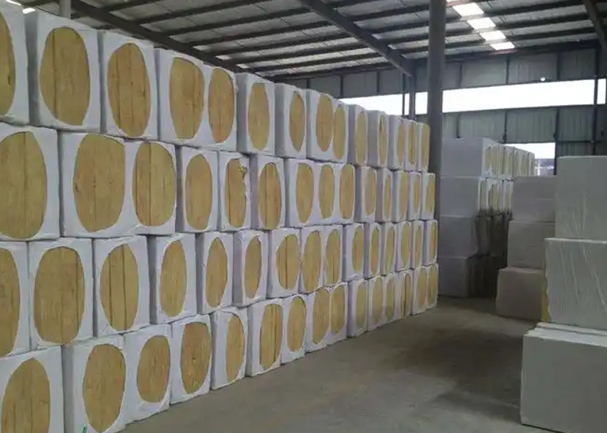 How to choose electric heating insulation materials for industrial pipelines